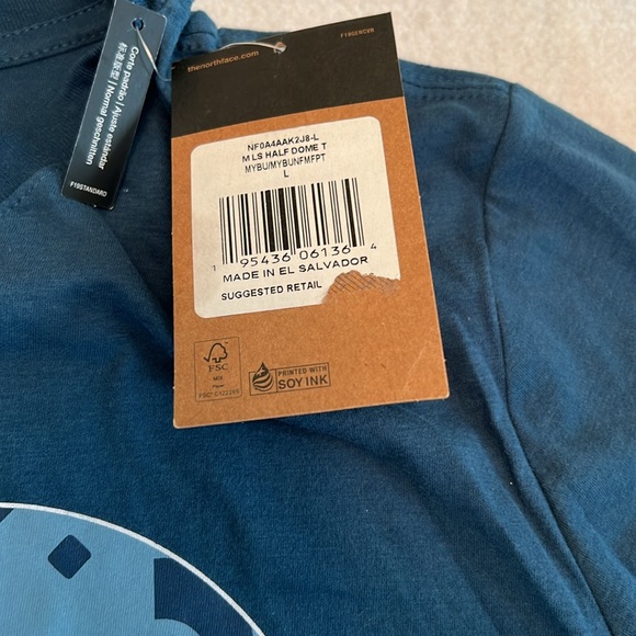 Men’s The North Face long sleeve tee.  Brand new with tags - Picture 3 of 4